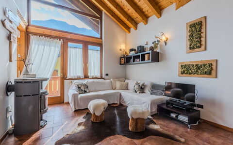 Giglio: Wood, Furniture, Home, Interior Design, House, Room, Ceiling, Apartment, Living Room, Cottage