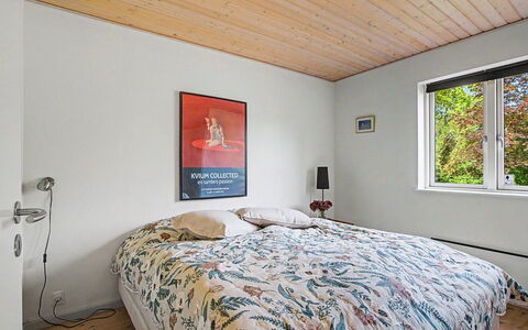 Zelda - 275M from the Sea: Interior Design, Bed, Bedroom, Wall, Furniture, Flooring, Wood, Ceiling, Floor, Bed Sheet