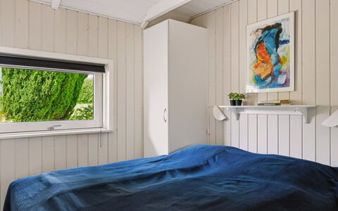 Hélène - 1.1Km from the Sea: Wood, Bedroom, Interior Design, Flooring, Floor, Bed Sheet, Bed, Linens, Bedding, Furniture