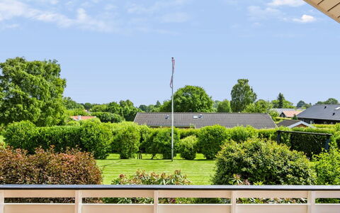 Hélène - 1.1Km from the Sea: Shrub, Land Lot, Garden, Shade, Fence, Landscaping, Home Fencing, Lawn, Walkway