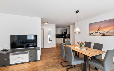 Accommodation:&nbsp;Christine (S3) 100.3