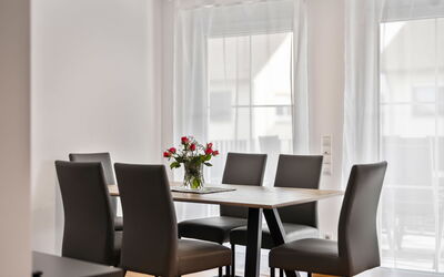 Accommodation:&nbsp;Fiona (S6) 100.6