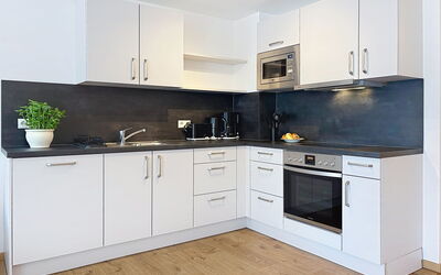 Accommodation:&nbsp;Fiona (S6) 100.6