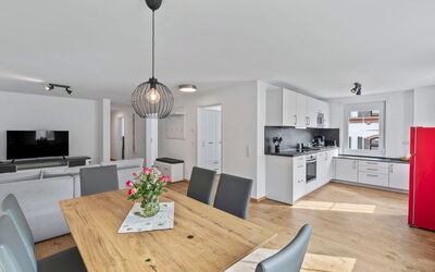 Accommodation:&nbsp;Diana (S4) 100.4