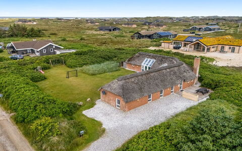 Janne - from the Sea: Resort, Estate, Hacienda, Balcony, Resort Town, Swimming Pool, Hotel, Seaside Resort, Landscaping
