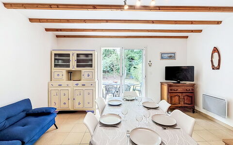 Maison Clos de Kermilienne: Resort, Estate, Hacienda, Balcony, Resort Town, Swimming Pool, Hotel, Seaside Resort, Landscaping