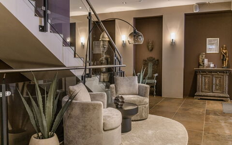 Saalbach-Hinterglemm 150: Furniture, Interior Design, Flooring, Floor, Lighting, Ceiling, Home, Living Room, Apartment, Room