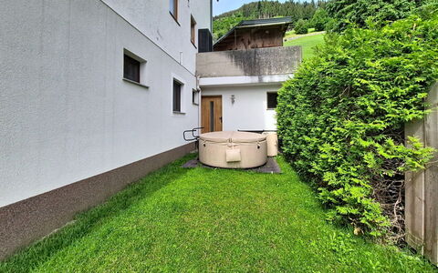 Buchauer: Garden, Lawn, Backyard, Yard, Artificial Turf, Landscaping, Courtyard
