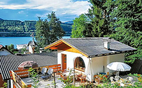 Velden am Wörthersee 39: House, Cottage, Home, Estate, Porch, Garden, Yard, Balcony, Villa