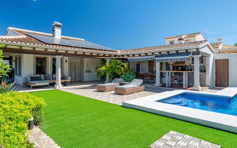 Villa la Calma: Resort, Hotel, Resort Town