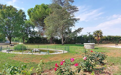 Les Magnolias: Resort, Hotel, Resort Town
