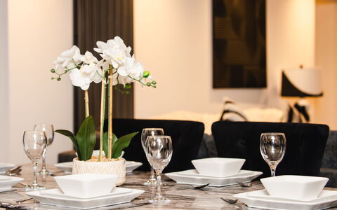 Spey House: Resort, Hotel, Resort Town