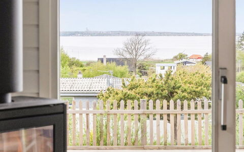 Raadengaard - 400M from the Sea: Floor, Wood Flooring, Hardwood, Porch, Wood Stain, Deck, Balcony, Plank, Eco Hotel, Hearth