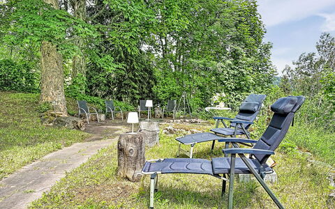Auszeit für Körper und Seele: Furniture, Outdoor Furniture, Chair, Garden, Shade, Outdoor Table, Backyard, Park