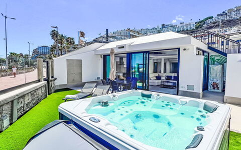 Sand, Sea and Love: Apartment, Resort, Swimming Pool, Hotel, Balcony, Condominium, Penthouse Apartment, Resort Town, Villa, Boutique Hotel