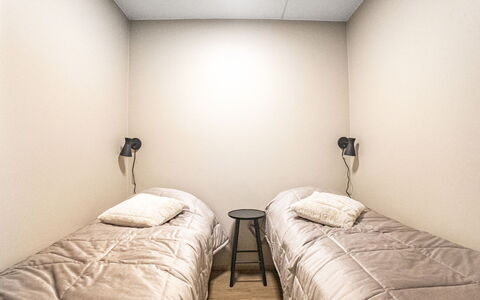 Äkäspokka: Bedroom, Bed, Floor, Flooring, Bed Sheet, Interior Design, Ceiling, Lighting, Bedding, Bed Frame