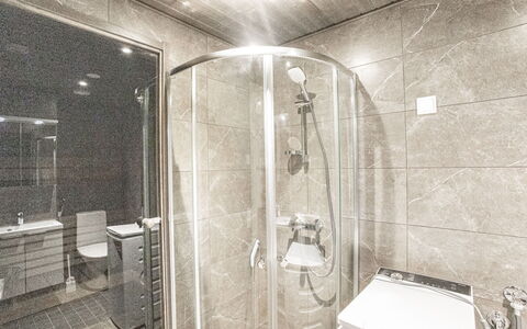 Äkäspokka: Bathroom, Flooring, Plumbing Fixture, Floor, Interior Design, Ceiling, Plumbing, Shower, Tile, Bathroom Sink