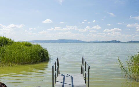 Stefano: Coastal And Oceanic Landforms, Bank, Sea, Lake, Coast, Ocean, Shore, Reservoir, Sound, Tropics