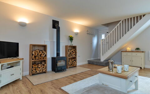 Farmhouse Cottage, Nether Burrows: Furniture, Interior Design, Flooring, Wall, Floor, Wood, Ceiling, Room, Home, Living Room