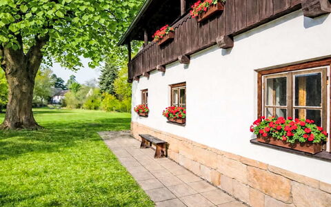 Máchova Roubenka: Cottage, Garden, Lawn, Landscaping, Yard, Farmhouse, Wood Stain, Backyard, Houseplant, Fence
