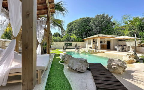 Villa le Lagon: Wood, Furniture, Chair, Sea, Apartment, Balcony, Ocean, Shade, Outdoor Furniture, Wood Stain