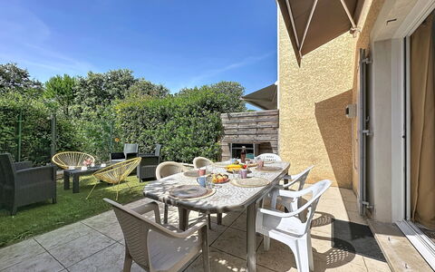 Mas des Vignes - la Pimprenelle: Wood, Furniture, Chair, Sea, Apartment, Balcony, Ocean, Shade, Outdoor Furniture, Wood Stain