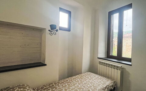 Ca Dell'Andre: Wall, Bedroom, Bed, Wood, Bed Sheet, Bedding, Floor, Interior Design, Linens, Room