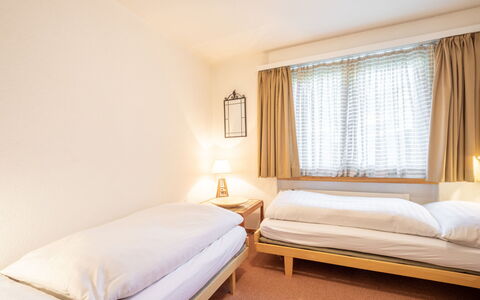 Haus Ner A1: Bed, Interior Design, Furniture, Bedroom, Ceiling, Textile, Bed Sheet, Room, Bedding, Floor