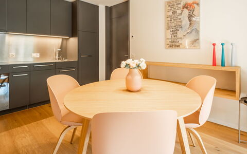 Vallada 11-06: Furniture, Interior Design, Flooring, Floor, Wood Flooring, Wood, Kitchen & Dining Room Table, Chair, Table, Ceiling