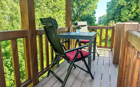 Schlönis Koppelblick: Furniture, Wood, Outdoor Furniture, Chair, Wood Flooring, Table, Hardwood, Porch, Wood Stain, Outdoor Table