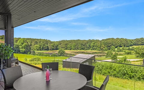 Sedine - 500M from the Sea: Grass, Home, Land Lot, Garden, Groundcover, Door, Siding, Farmhouse, Garden Buildings