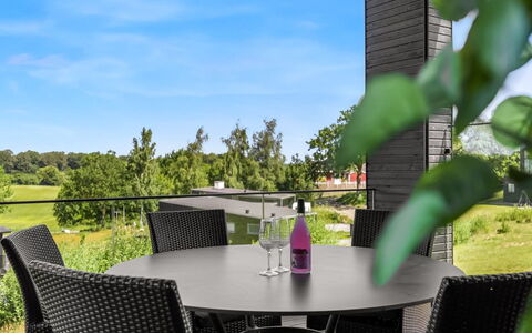 Sedine - 500M from the Sea: Grass, Home, Land Lot, Garden, Groundcover, Door, Siding, Farmhouse, Garden Buildings