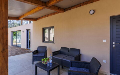 Di Gigi: Swimming Pool, Residential Area, Thermae, Resort, Composite Material, Leisure, Estate, Artificial Turf, Hacienda, Villa