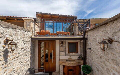 Villa Lara: Swimming Pool, Residential Area, Thermae, Resort, Composite Material, Leisure, Estate, Artificial Turf, Hacienda, Villa