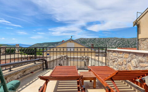Villa Lara: Swimming Pool, Residential Area, Thermae, Resort, Composite Material, Leisure, Estate, Artificial Turf, Hacienda, Villa