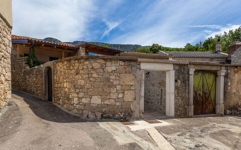Villa Lara: Swimming Pool, Residential Area, Thermae, Resort, Composite Material, Leisure, Estate, Artificial Turf, Hacienda, Villa