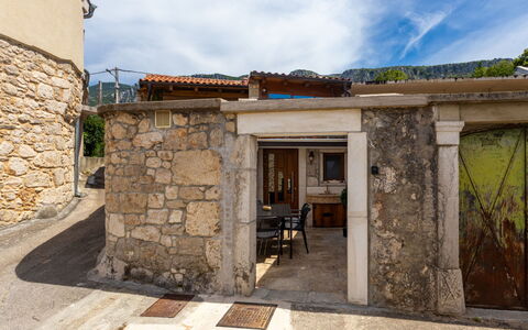 Villa Lara: Swimming Pool, Residential Area, Thermae, Resort, Composite Material, Leisure, Estate, Artificial Turf, Hacienda, Villa