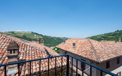 Velina: Swimming Pool, Residential Area, Thermae, Resort, Composite Material, Leisure, Estate, Artificial Turf, Hacienda, Villa
