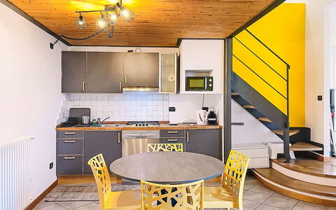 Tiny Loft: Swimming Pool, Residential Area, Thermae, Resort, Composite Material, Leisure, Estate, Artificial Turf, Hacienda, Villa