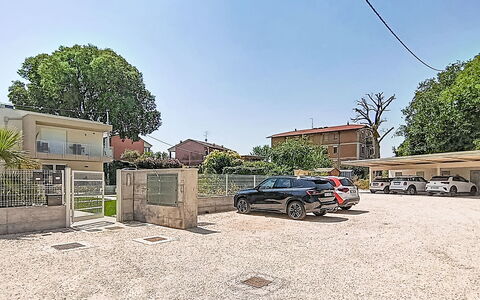 Residence Borgo Marinoni - Due: Swimming Pool, Residential Area, Thermae, Resort, Composite Material, Leisure, Estate, Artificial Turf, Hacienda, Villa