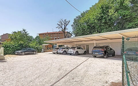 Residence Borgo Marinoni - Due: Swimming Pool, Residential Area, Thermae, Resort, Composite Material, Leisure, Estate, Artificial Turf, Hacienda, Villa