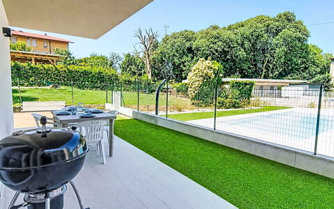 Residence Borgo Marinoni - Due: Swimming Pool, Residential Area, Thermae, Resort, Composite Material, Leisure, Estate, Artificial Turf, Hacienda, Villa