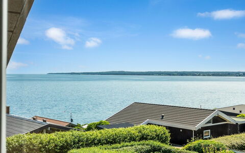 Alkmund - 100M from the Sea: Sea, Coastal And Oceanic Landforms, Coast, Ocean, Shore, Tropics, Sound, Beach, Bay