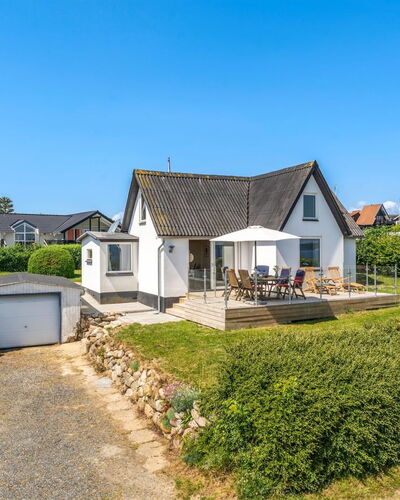 Alkmund - 100M from the Sea