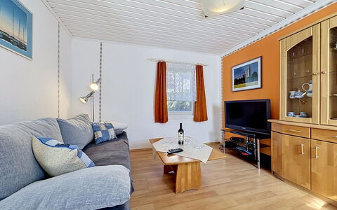 Wiek 200: Furniture, Interior Design, Wood, Flooring, Ceiling, Floor, Couch, Room, Lighting, Living Room
