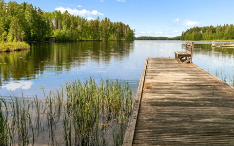Lääsänäyräs: Furniture, Outdoor Furniture, Chair, Shade, Outdoor Table, Houseplant, Patio, Yard, Design, Balcony