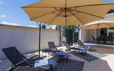 Alma: Furniture, Outdoor Furniture, Chair, Shade, Outdoor Table, Houseplant, Patio, Yard, Design, Balcony