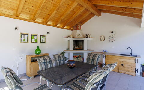 Pišurinka: Furniture, Outdoor Furniture, Chair, Shade, Outdoor Table, Houseplant, Patio, Yard, Design, Balcony