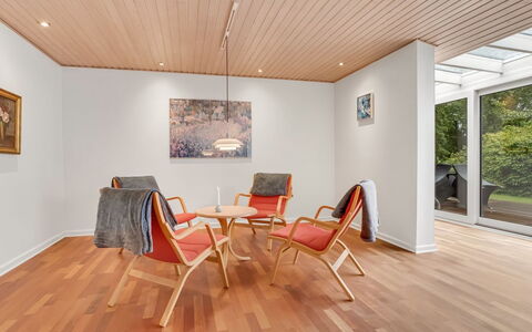 Floria - 500M from the Sea: Flooring, Wood Flooring, Floor, Interior Design, Wood, Ceiling, Furniture, Laminate Flooring, Hardwood, Picture Frame