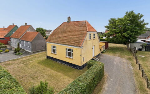 Toivo - 300M from the Sea: Building, Roof, House, Window, Residential Area, Home, Cottage, Architecture, Rural Area, Land Lot